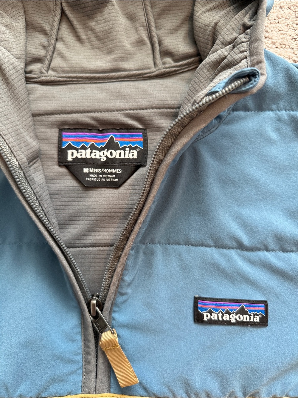 Patagonia Men’s Pack In Pullover Hoody - Picture 2 of 6